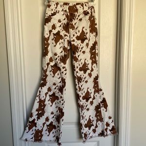 Buckle Cow print flare/bell bottom Jeans